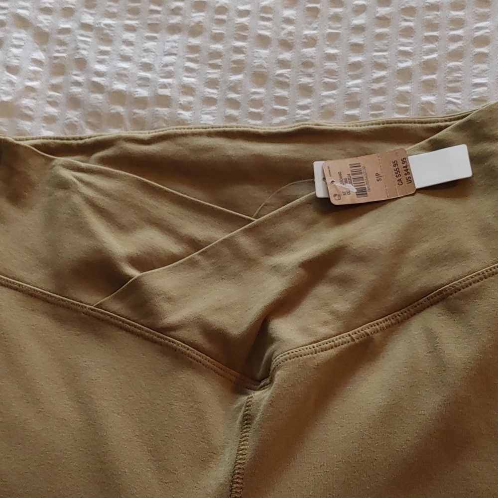 NWT Victorias Secret Criss Cross Khaki Green Flare Yoga Pant Size Small - Picture 5 of 11